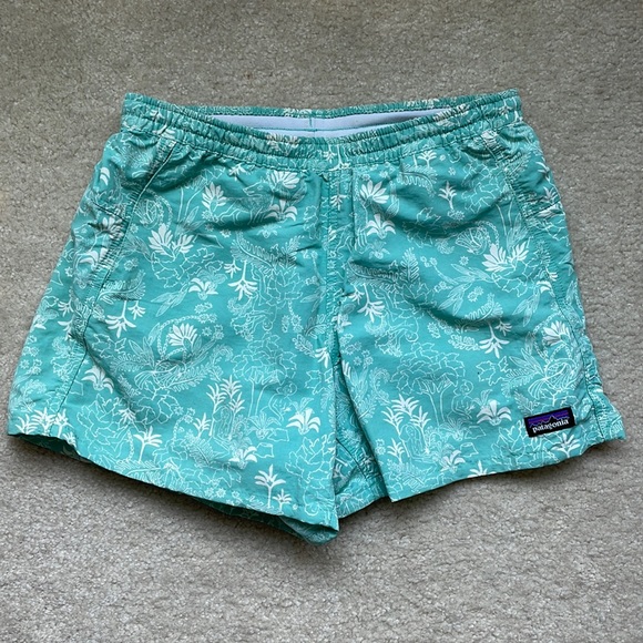 Patagonia Pants - Patagonia floral shorts